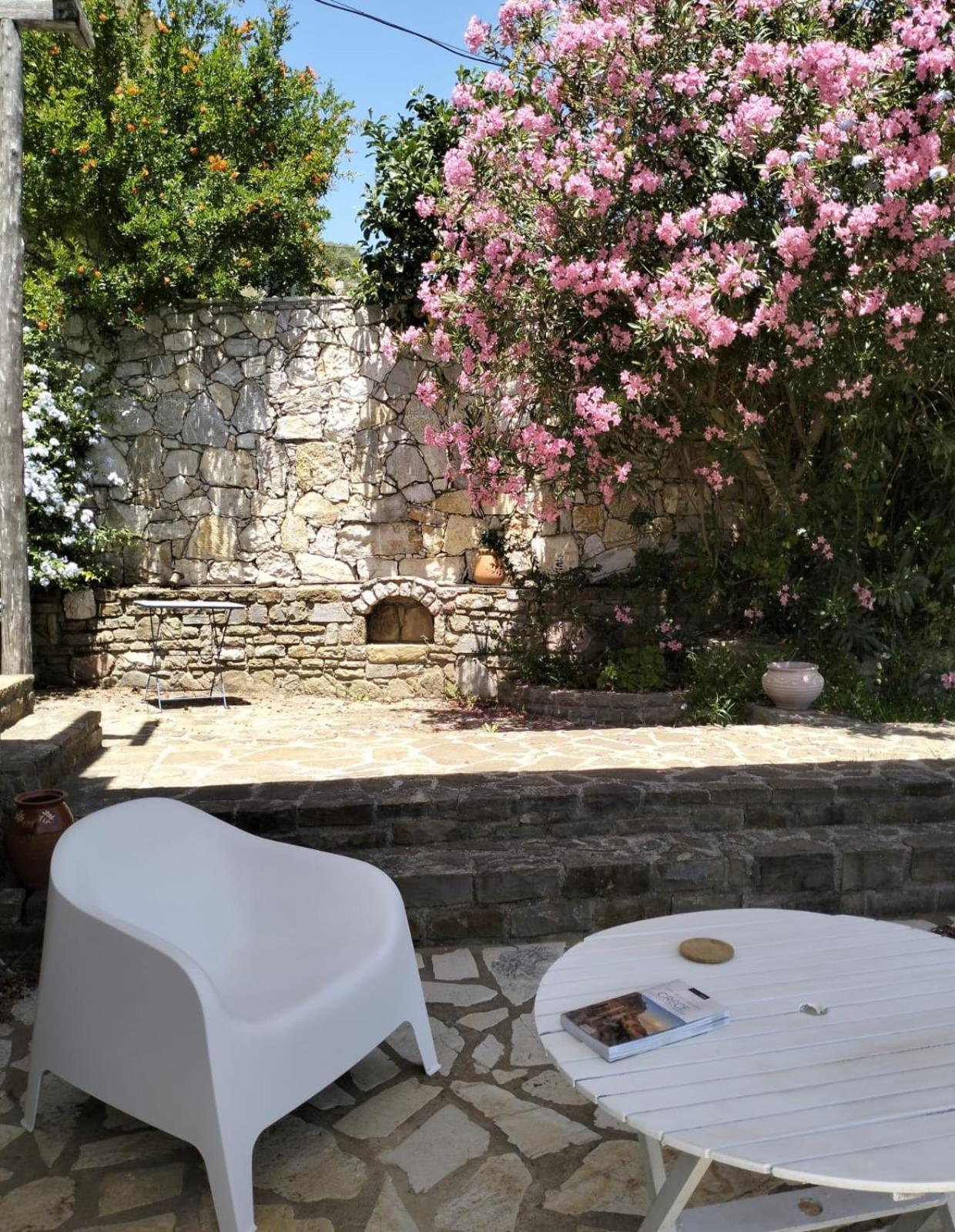 Lemon Tree Cottage Finikounta Luaran gambar